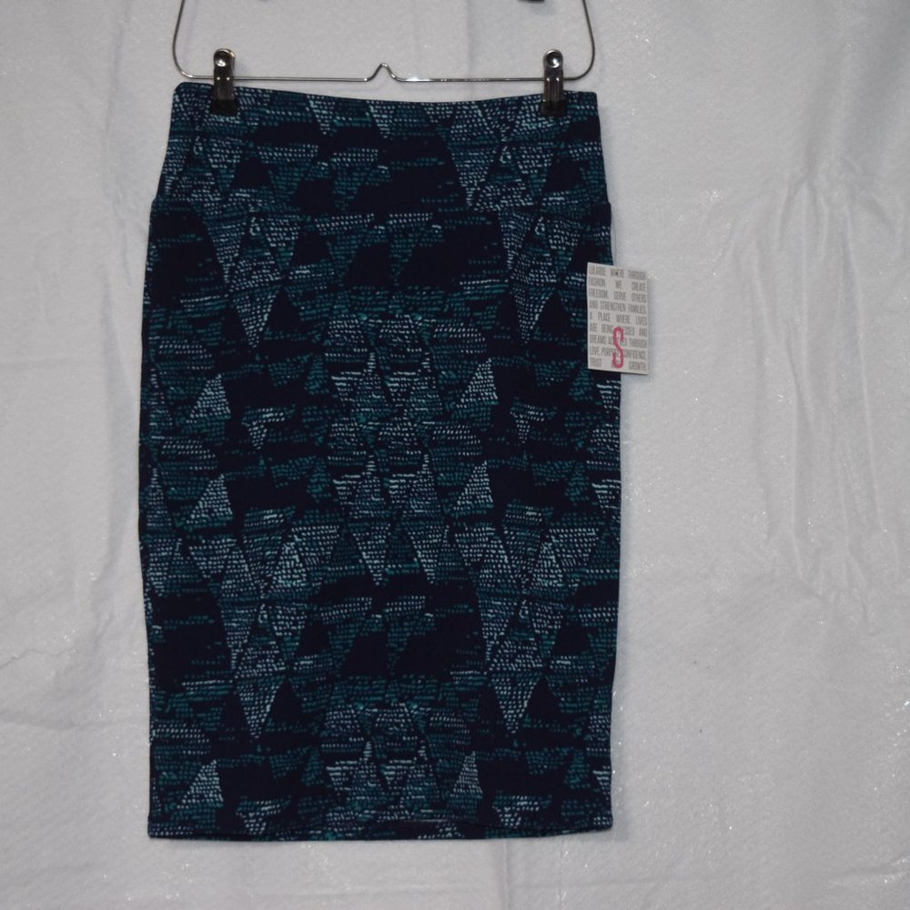 NWT Lularoe Cassie skirt, Small